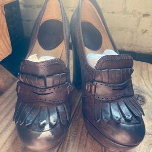 Frye Brown Leather Pumps